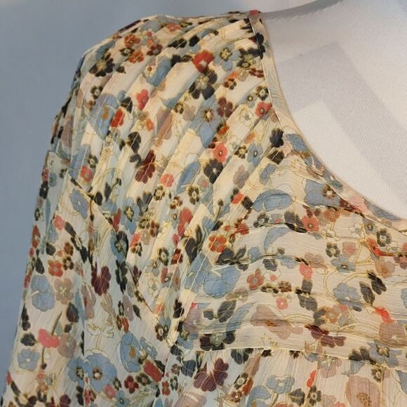 LC Lauren Conrad Floral Sheer Chiffon Blouse - Picture 7 of 9